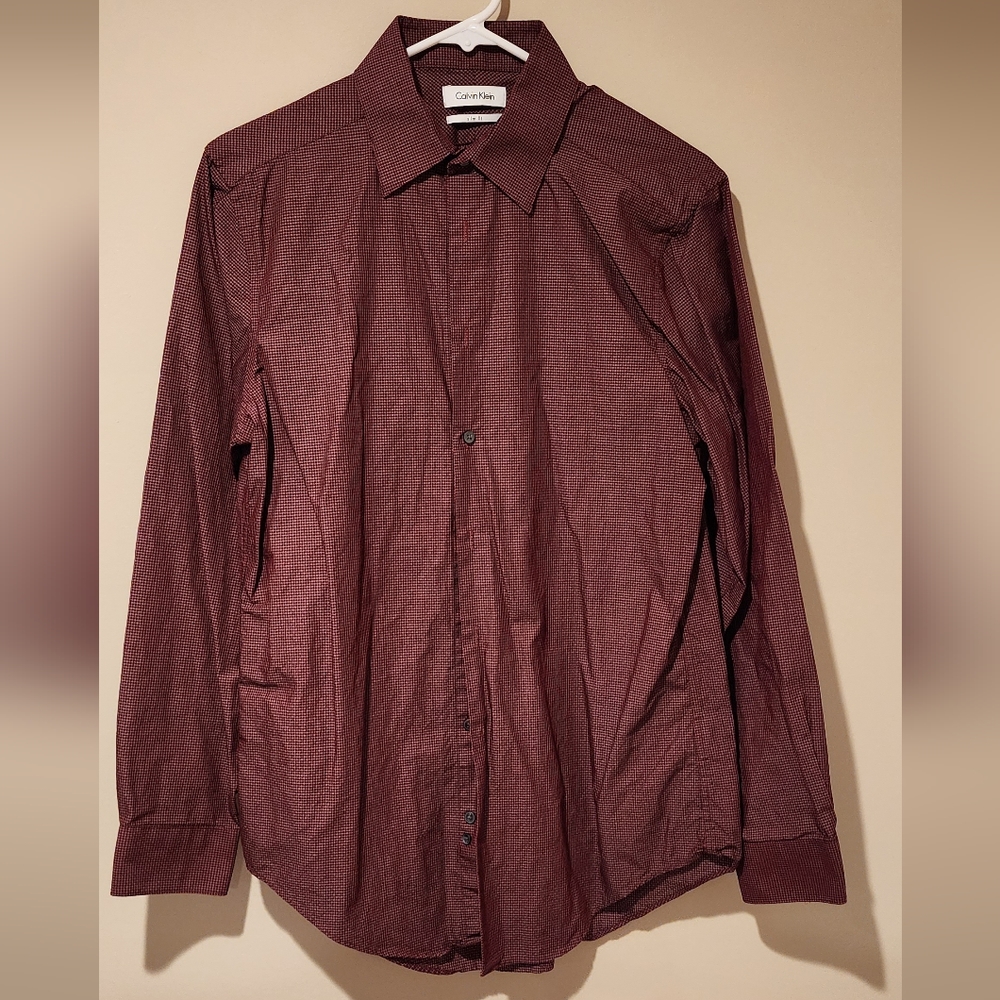 Calvin Klein slim fit dress shirt M